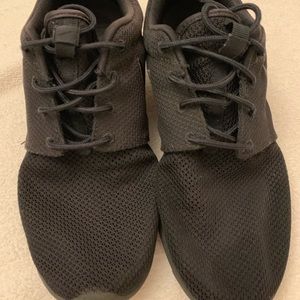 Nike Roshe All black